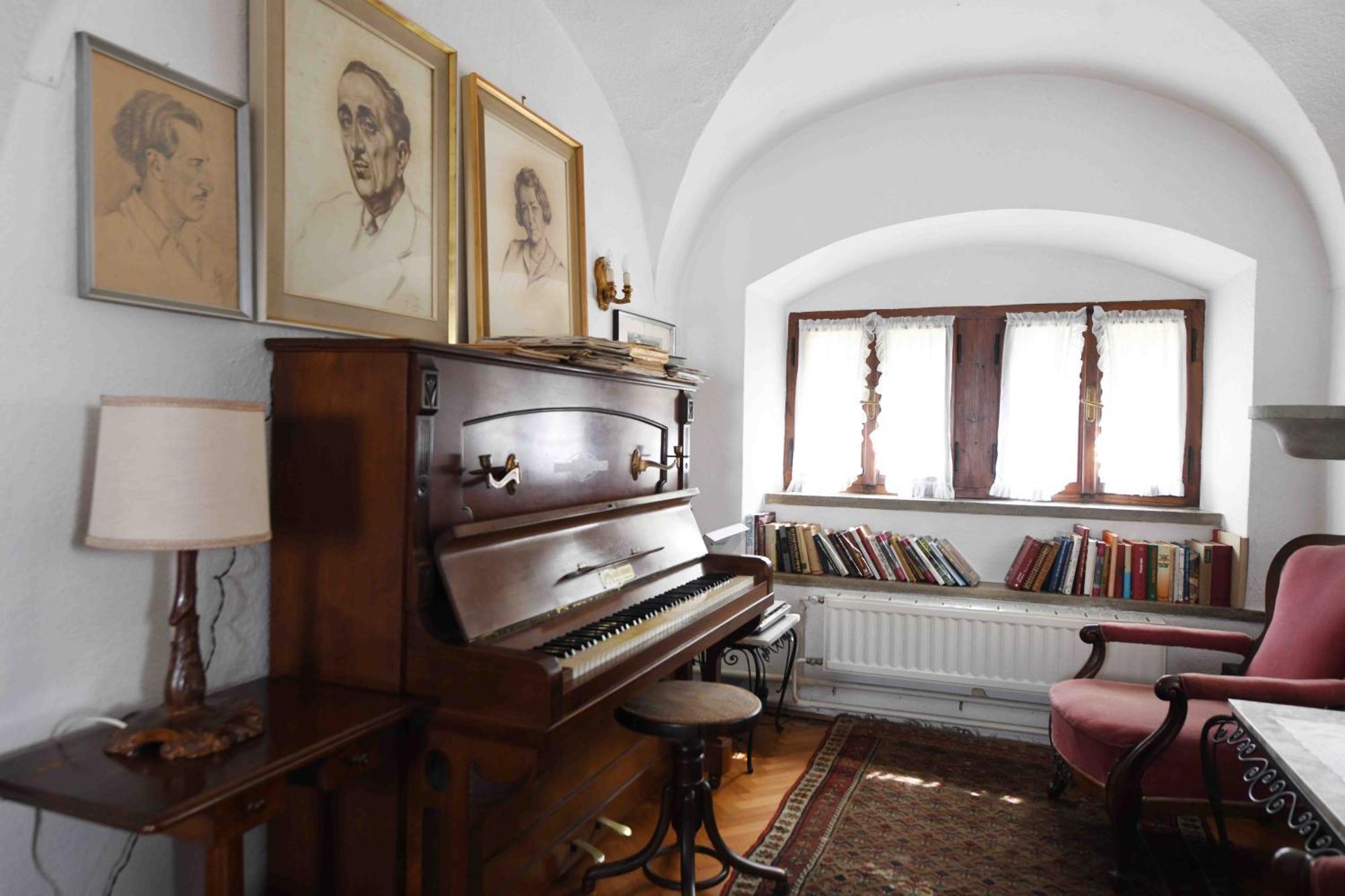 Baroque Villa Near Bled - Resort Vidmar Lesce  Εξωτερικό φωτογραφία